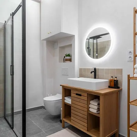 Modern In The Heart Of Apartament Paryż